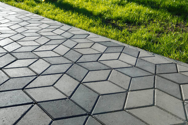 Best Driveway Pavers Near Me  in Springfield, MI